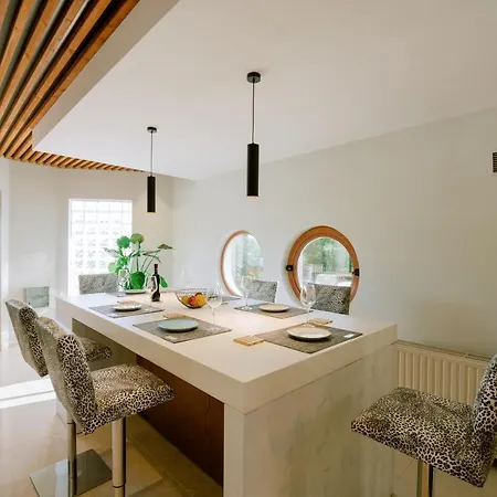 Infinity Premium Private Pool 3 Bedrooms 5 Bathrooms 2 Kitchens Kos Town