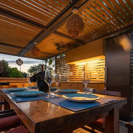 Villa Infinity Premium Private Pool 3 Bedrooms 5 Bathrooms 2 Kitchens Kos Town