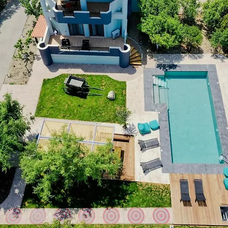 Infinity Premium Private Pool 3 Bedrooms 5 Bathrooms 2 Kitchens Kos Town