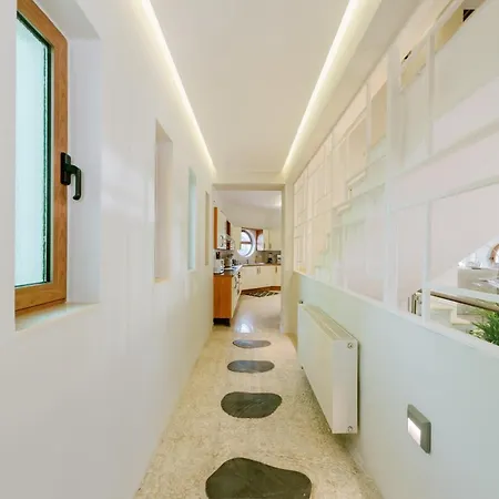 Villa Infinity Premium Private Pool 3 Bedrooms 5 Bathrooms 2 Kitchens