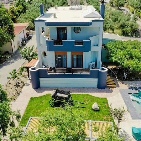 Infinity Premium Private Pool 3 Bedrooms 5 Bathrooms 2 Kitchens Villa *