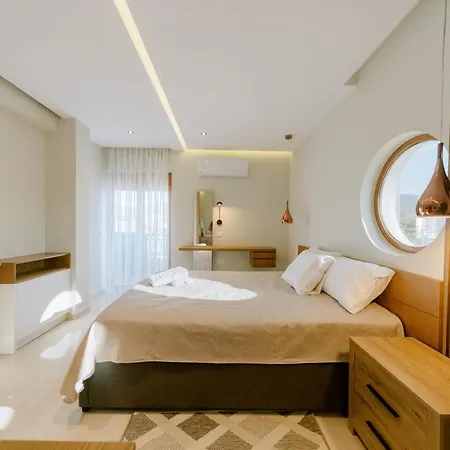 Infinity Premium Private Pool 3 Bedrooms 5 Bathrooms 2 Kitchens Villa Kos Town
