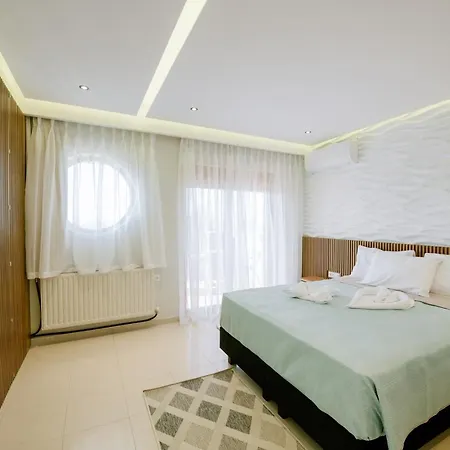 Infinity Premium Private Pool 3 Bedrooms 5 Bathrooms 2 Kitchens Villa Kos Town