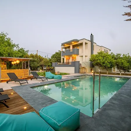 Infinity Premium Private Pool 3 Bedrooms 5 Bathrooms 2 Kitchens Villa Kos Town